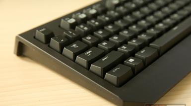 ȥ갴 RazerߺڹѸ֩ռ2016ױ