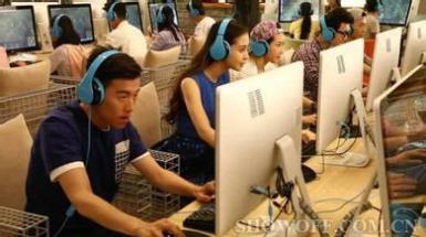 外媒:中国游戏市场增长强劲 电竞游戏或促网吧成风口