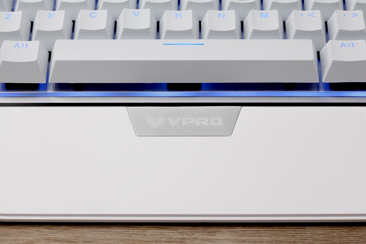 ´  װV720ȫʱе̰ɫͼ