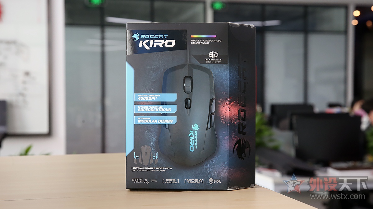 ROCCAT Kiroױ