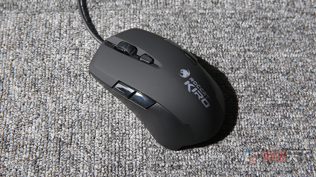 ROCCAT Kiroױ