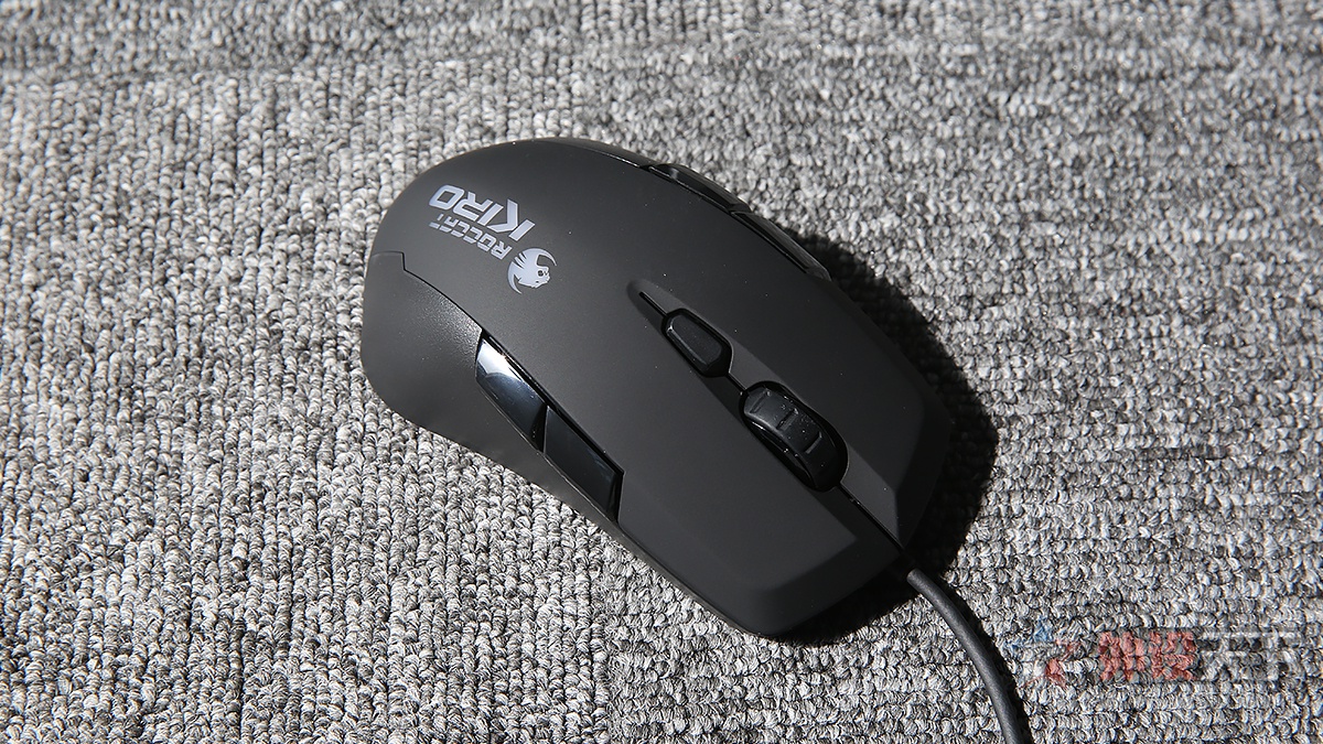 ROCCAT Kiroױ