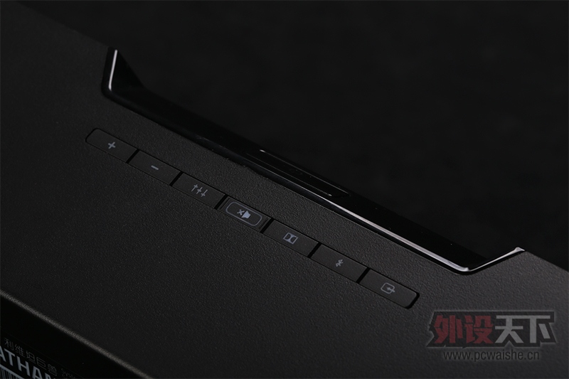 ŮѸ黳  Razer Leviathaά̹
