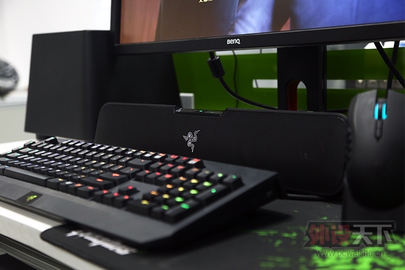 ŮѸ黳  Razer Leviathaά̹