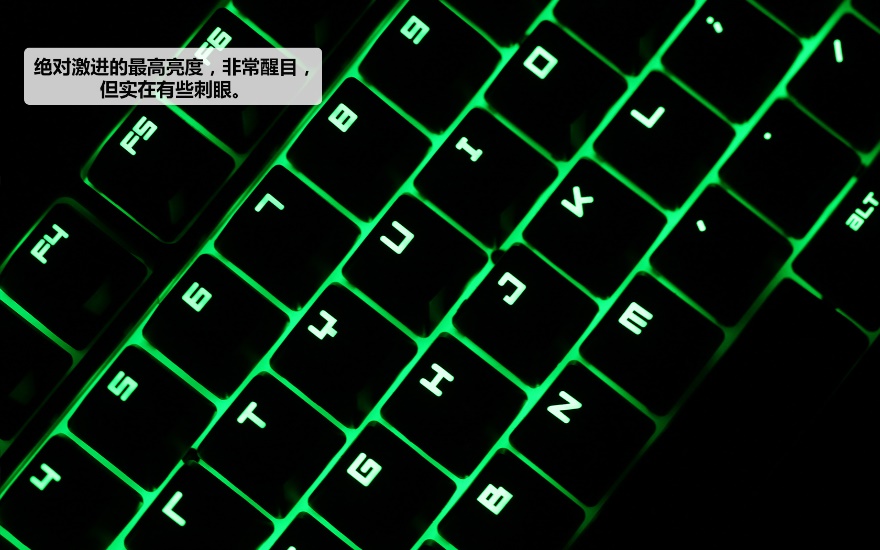 Ó¢ÐÛÁªÃ˶¥¼¶ÖúÁ¦ ÂÞ¼¼G710+À×ÉߺڹѸ¾2013¶Ô