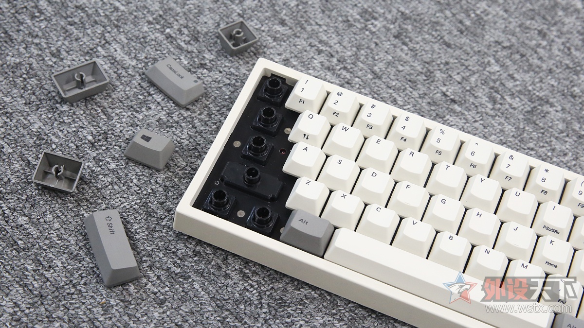 利奥博德FC660C静电容键盘实物首发：精致小巧