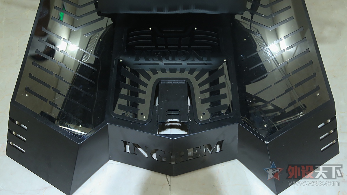 英格瑞玛人体工学座舱评测 集多功能于一身