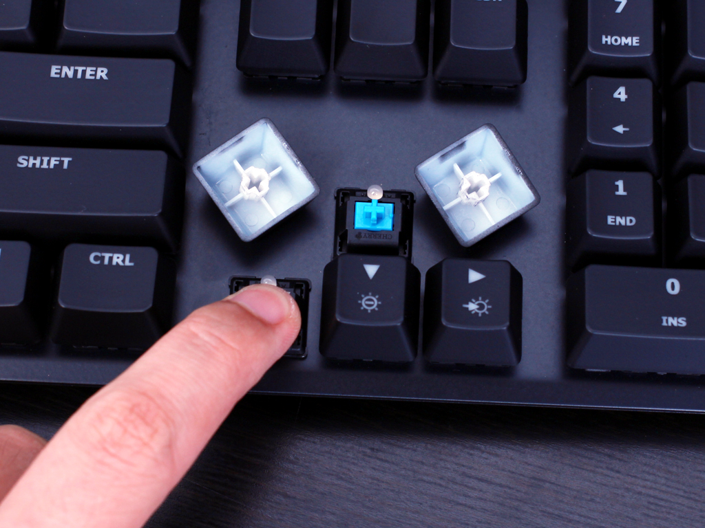 HyperX ALLOY羺            