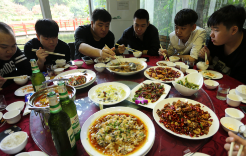 硕美科最强门徒探营 解密情久俱乐部背后故事