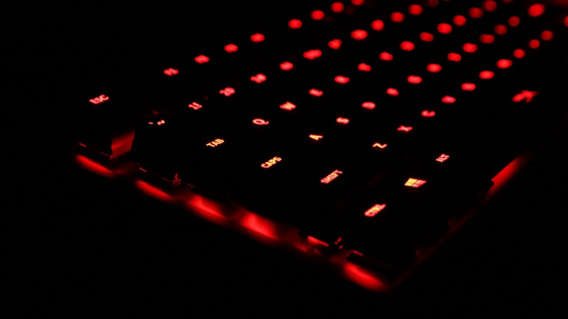 玩游戏建议选青轴 推荐HyperX Alloy机械键盘