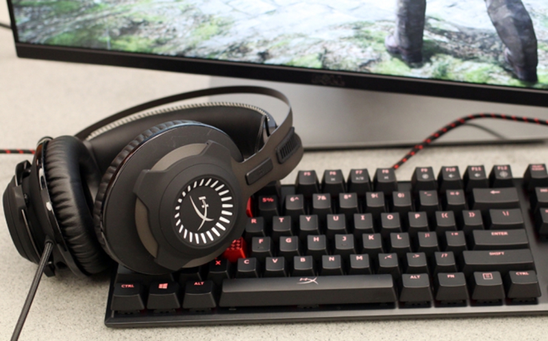 提升玩fps游戏的反应和枪法 HyperX黑鹰加强版