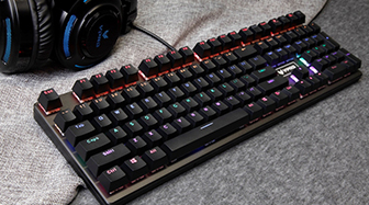  װV700SϽ汳ϷеLOL   