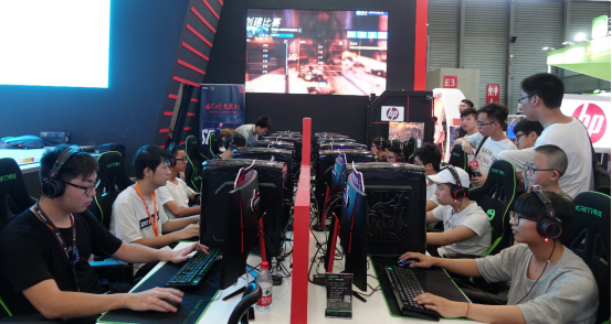 回顾2017ChinaJoy,现场电竞比赛都用什么外设