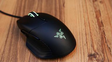߳ ÿԼRazer˹ײ
