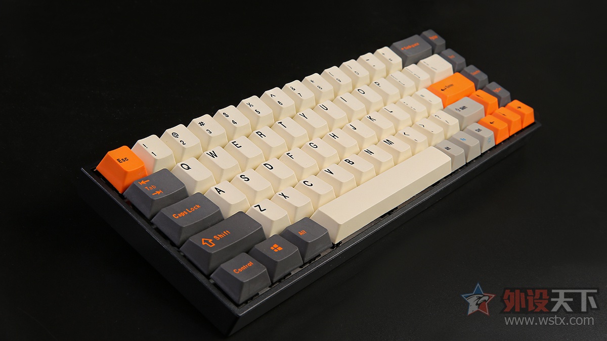 PBT˫ɫעܼñ⣺ɫ   