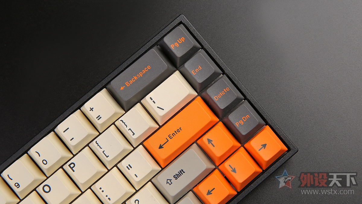 PBT˫ɫעܼñ⣺ɫ   