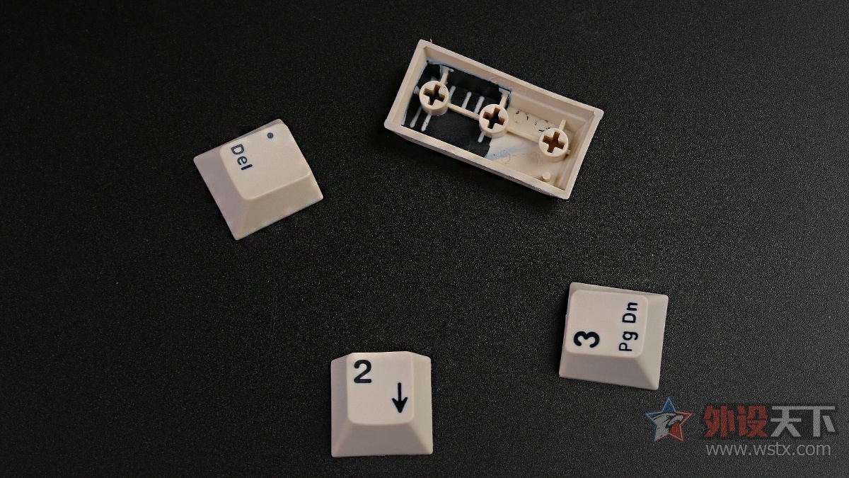 PBT˫ɫעܼñ⣺ɫ   