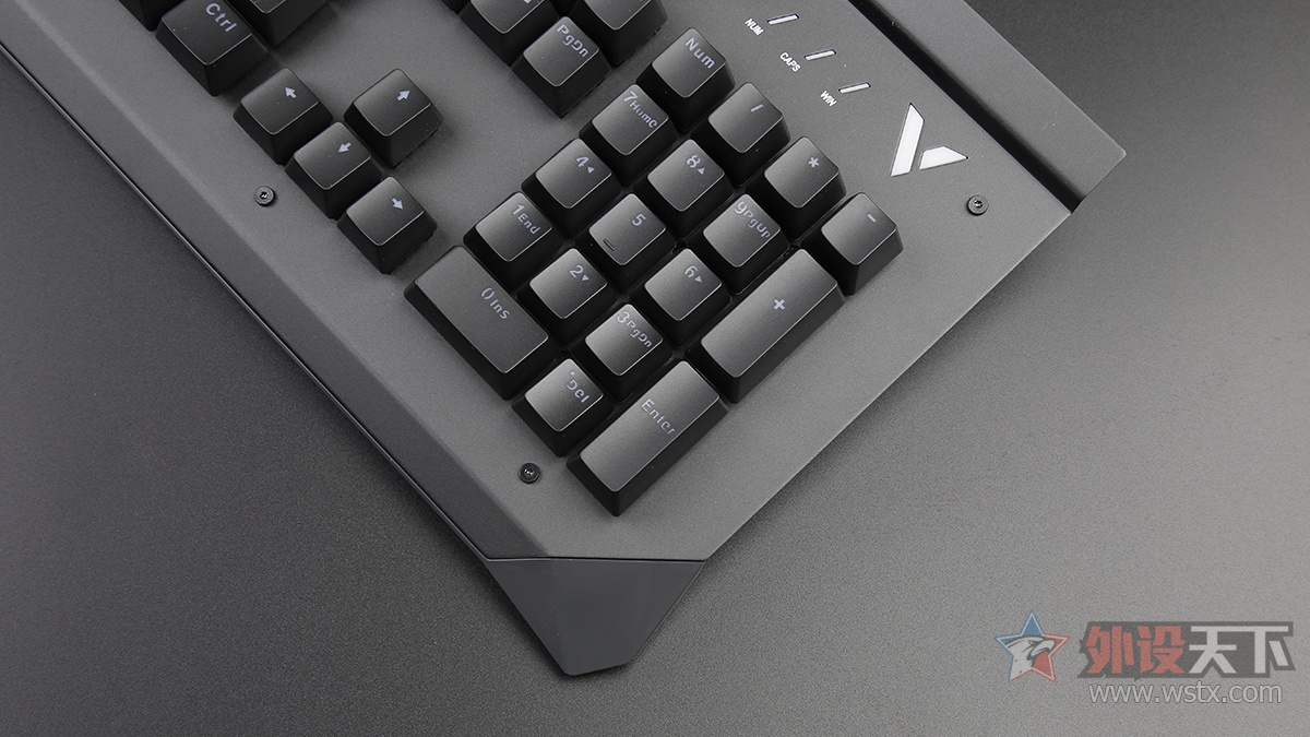 װV750еʵ׷                  