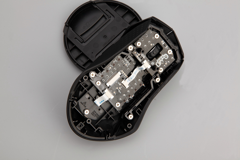 精工细作 雷柏VT950电竞游戏鼠标拆解评测