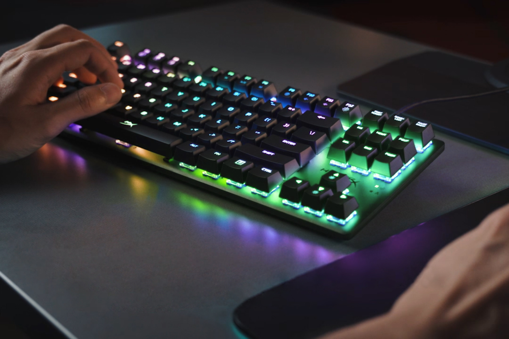 Aquaӳ HyperXԴRGBϷе