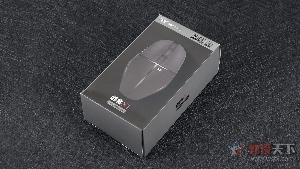 Thermaltake剑客X1三模无线游戏鼠标测评     