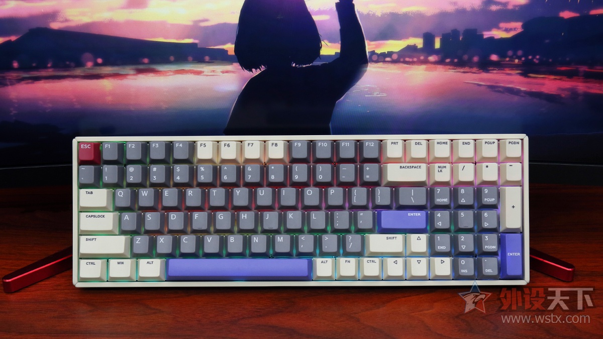 iQunix F97ģ߻е̼ͷɫ  