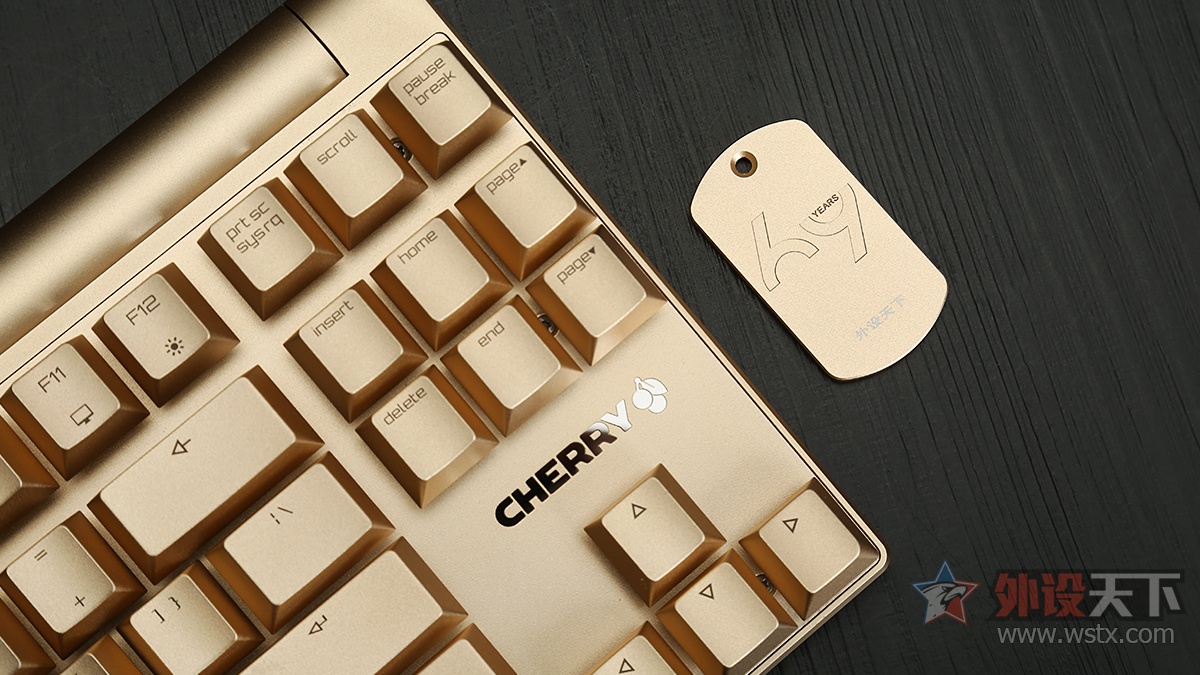 CHERRY MX8.0金色典藏版机械键盘：金色传说  