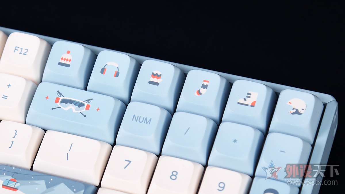 iQunix F97ѩģ߻е̼        