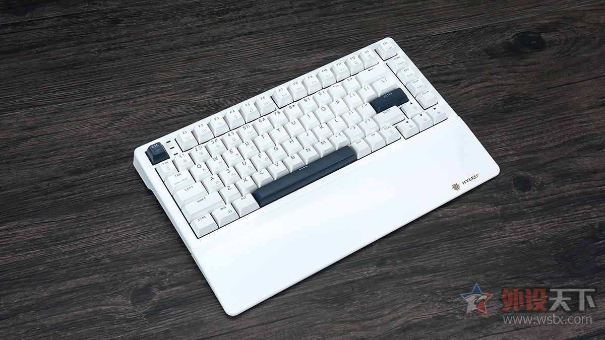 黑峡谷E系列Pro三模无线机械键盘简评        