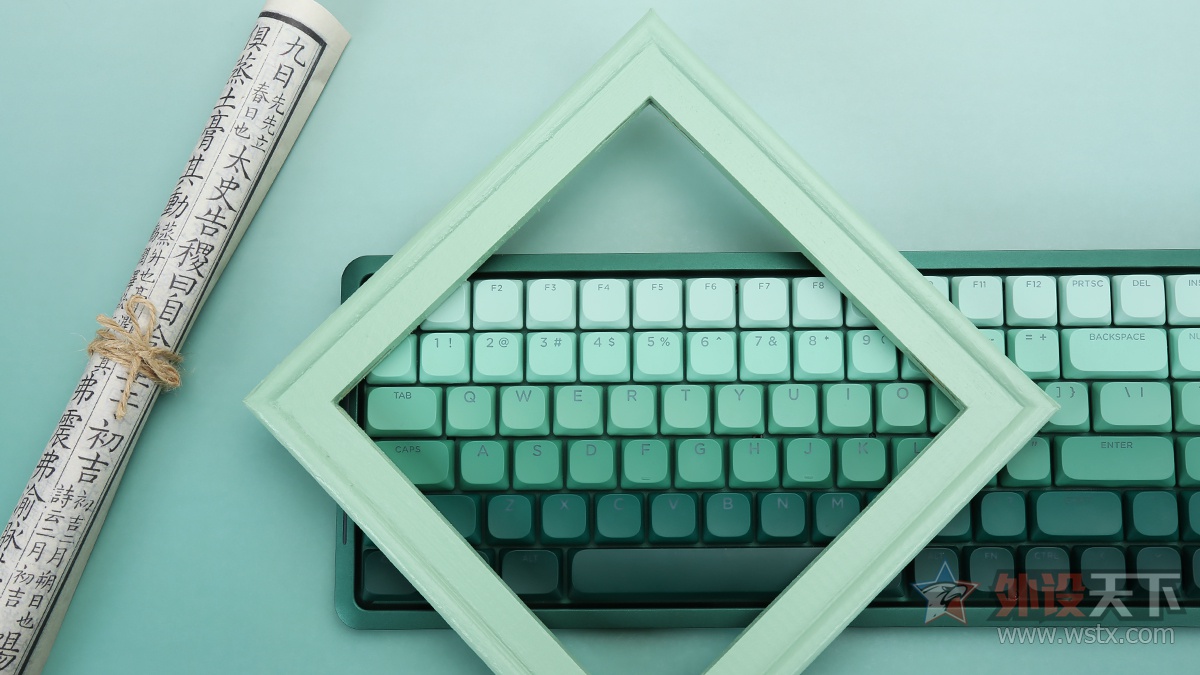 新贵SK01矮轴三模机械键盘图赏：只此青绿    