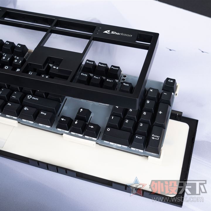 Sharkoon�����Ƴ�OfficePal K70W��е����    